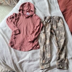 Jax And Lennon Girls 4/5 Play Conditon Bundle